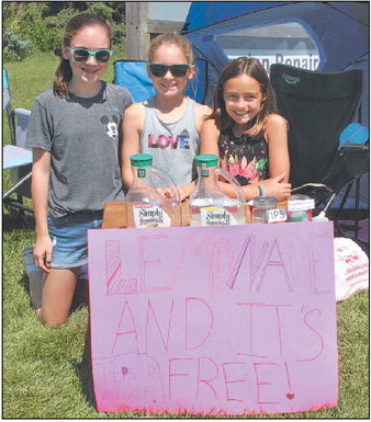 Smiths Set Up Lemonade  Stand To Benefit Haiti