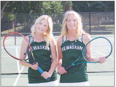 Kewaskum Tennis Hosts Senior Night