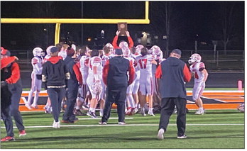 Lomira Football Sacks the Rockets  to Advance to State Semifinals